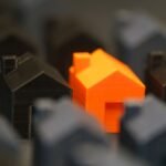 UK house prices fall